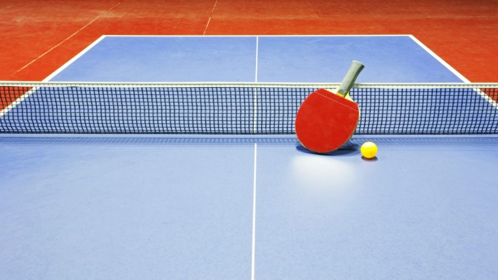 picture of a ping pong table.